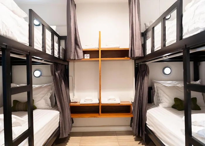 Ferienhaus Pillow Bkk Bliss Townhome 5br,7tl Near Bts&mrt Qscc Bangkok