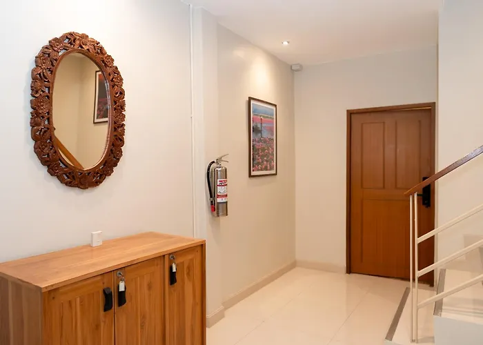 Ferienhaus Pillow Bkk Bliss Townhome 5br,7tl Near Bts&mrt Qscc Bangkok