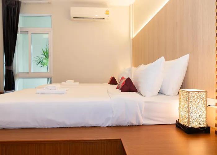 Ferienhaus Pillow Bkk Bliss Townhome 5br,7tl Near Bts&mrt Qscc