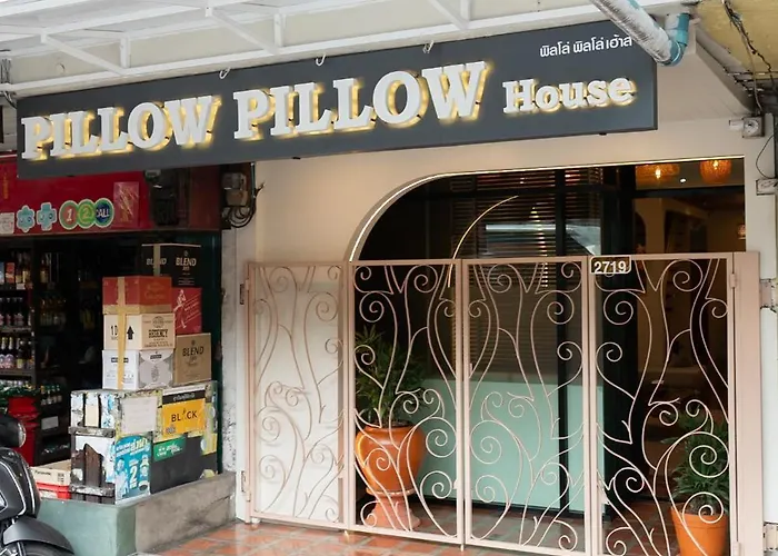 Ferienhaus Pillow Bkk Bliss Townhome 5br,7tl Near Bts&mrt Qscc Bangkok