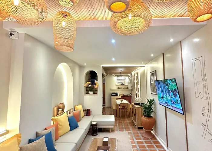 Ferienhaus Pillow Bkk Bliss Townhome 5br,7tl Near Bts&mrt Qscc *